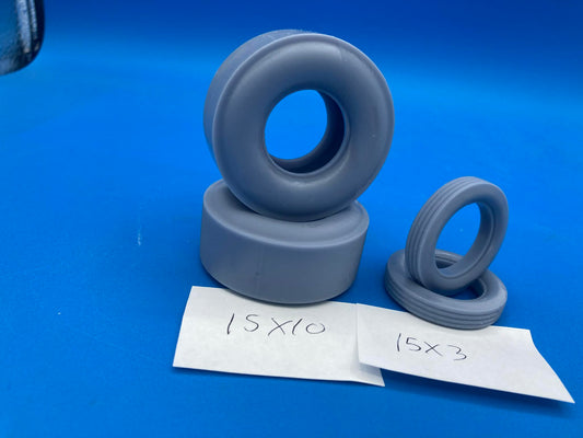 15x10 racing drag slick with 15x3 ribbed front runners